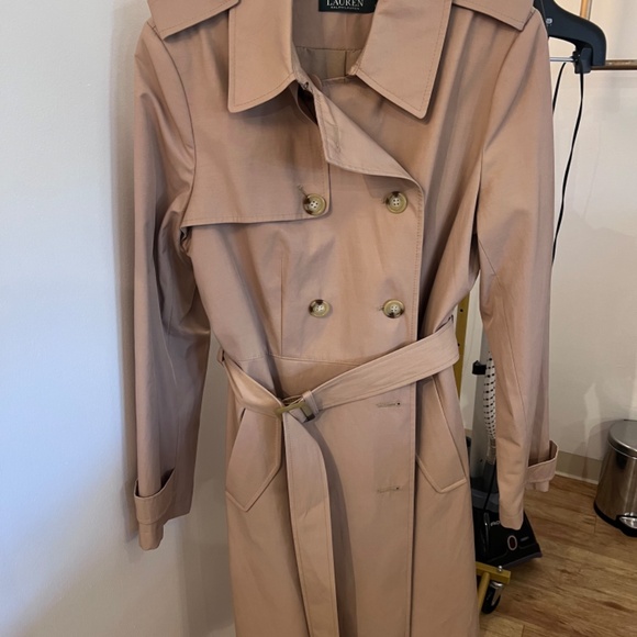Ralph Lauren Women's Belted Water-Resistant Trench Coat - Picture 4 of 6